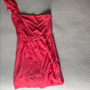 Elegant Pink One-Shoulder Dress